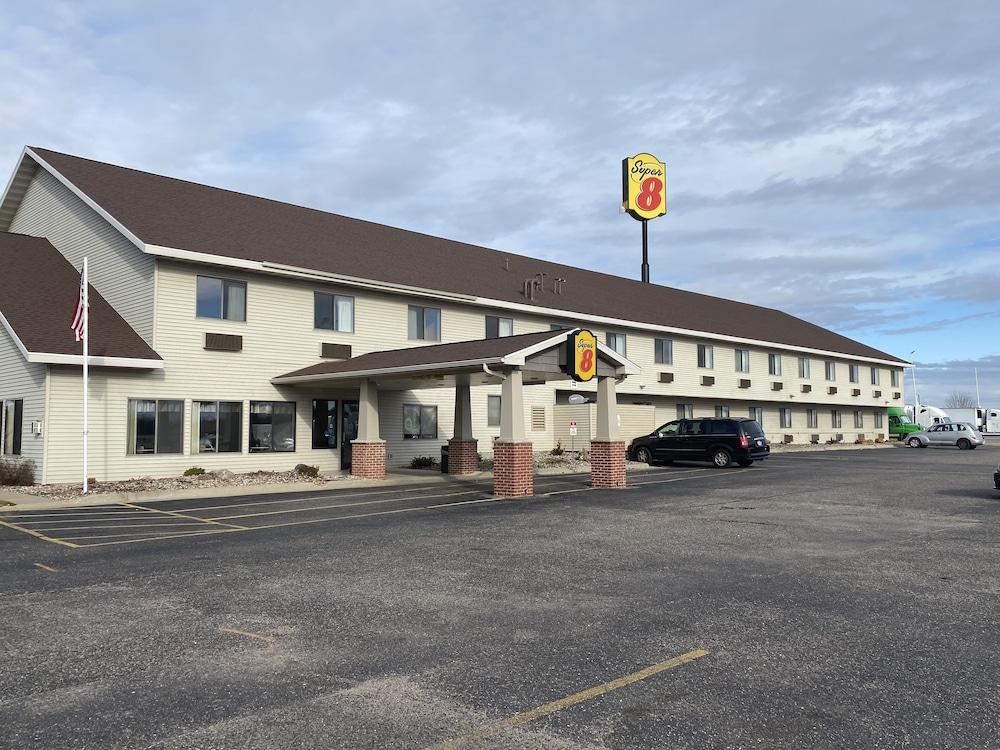 Americinn By Wyndham Mauston Εξωτερικό φωτογραφία